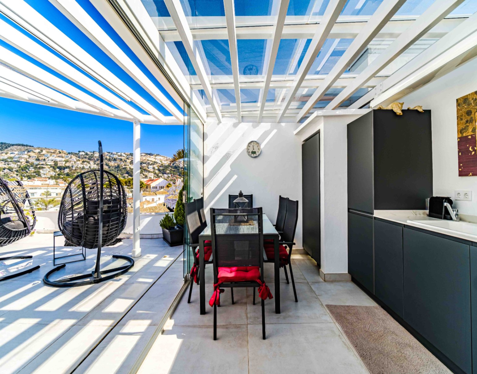 Duplex moderne avec solarium et vue mer à Jávea