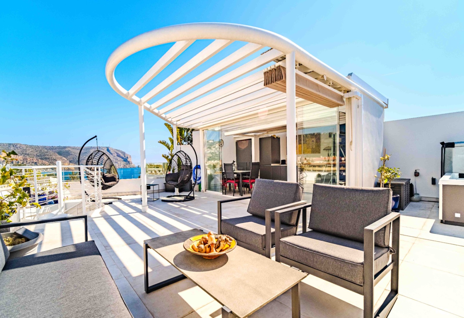 Duplex moderne avec solarium et vue mer à Jávea