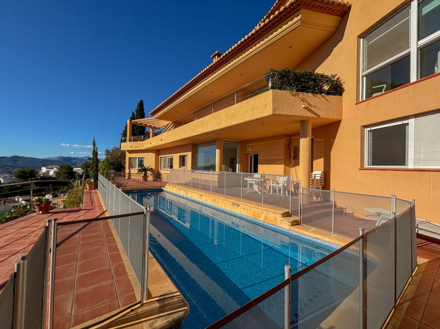 Chalet à Jávea avec vue panoramique sur la mer et piscine privée