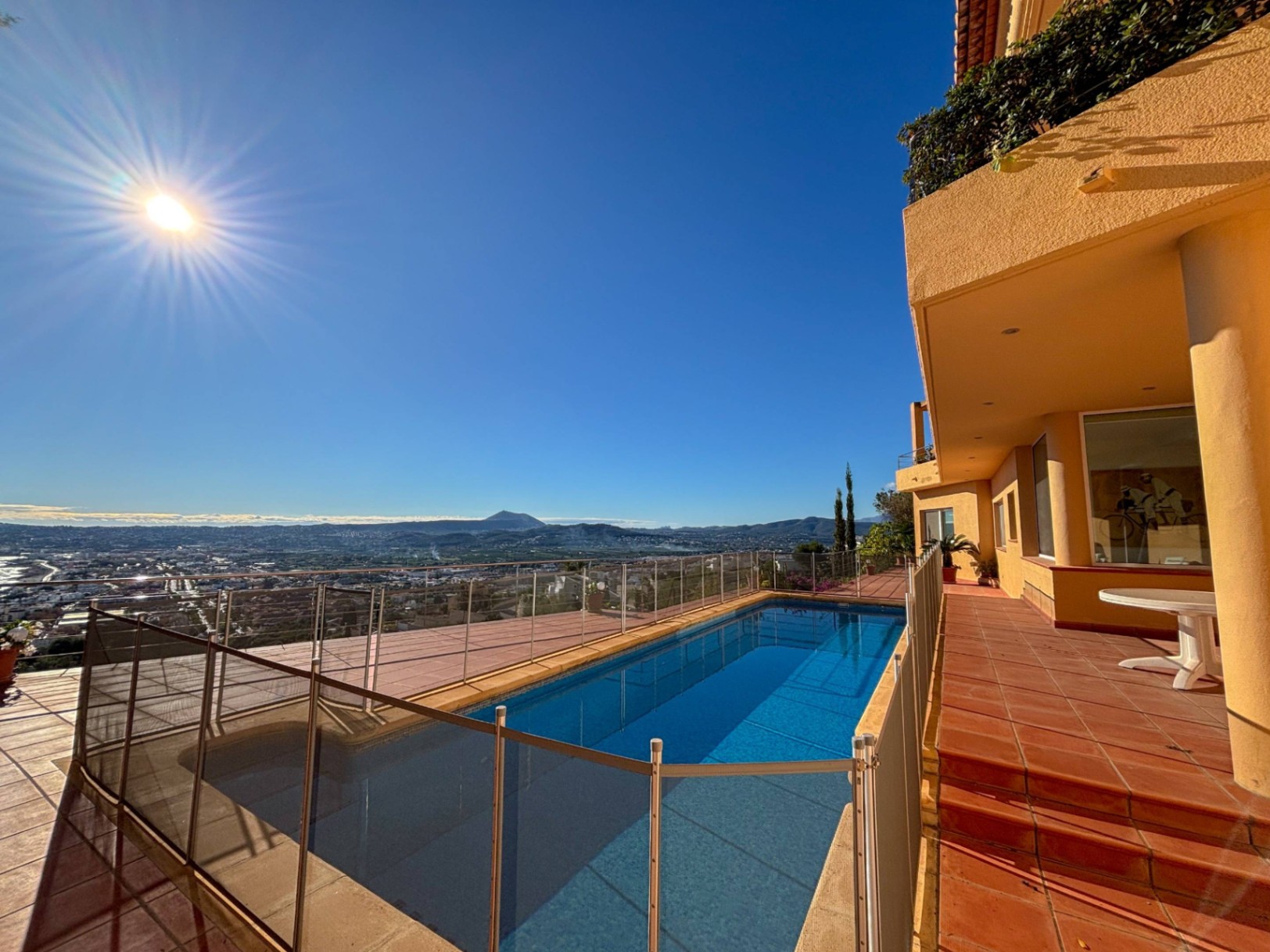 Chalet à Jávea avec vue panoramique sur la mer et piscine privée
