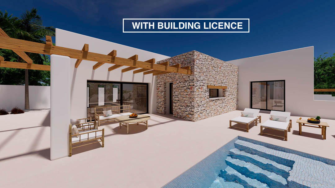 Extérieur de villa de style Ibiza avec façade en pierre, pergola en bois, terrasse ensoleillée et piscine avec marches intérieures en mosaïque.