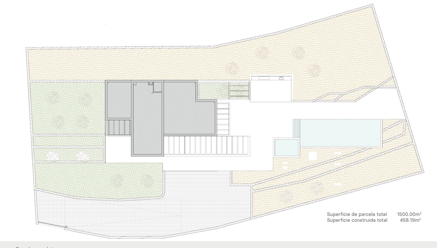 Plan de masse détaillé de la parcelle de 1500 m2 illustrant l'implantation de la villa, les espaces paysagers et la piscine rectangulaire avec ses terrasses.