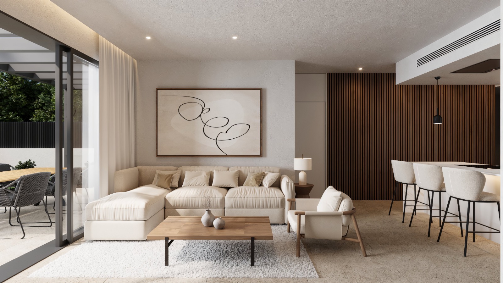 Salon à aire ouverte avec canapé modulaire crème, mur décoratif en lattes de bois et accès direct à la terrasse par de larges baies vitrées coulissantes.