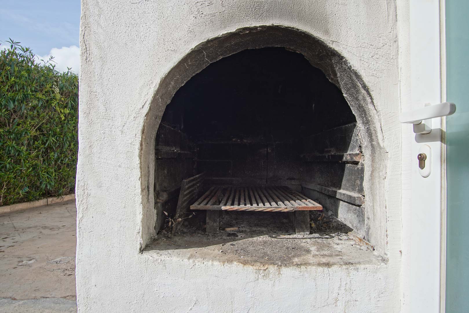 BG-143