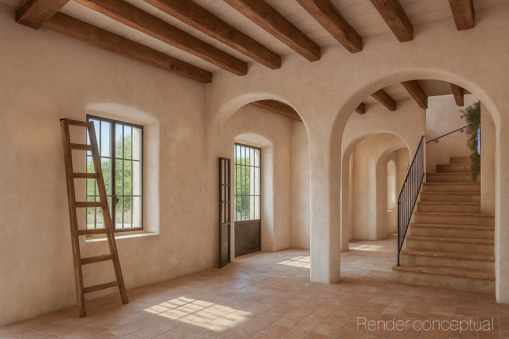 Intérieur ouvert avec poutres en bois apparentes, sol en terre cuite et arcades menant à un escalier en pierre avec rampe en fer forgé.