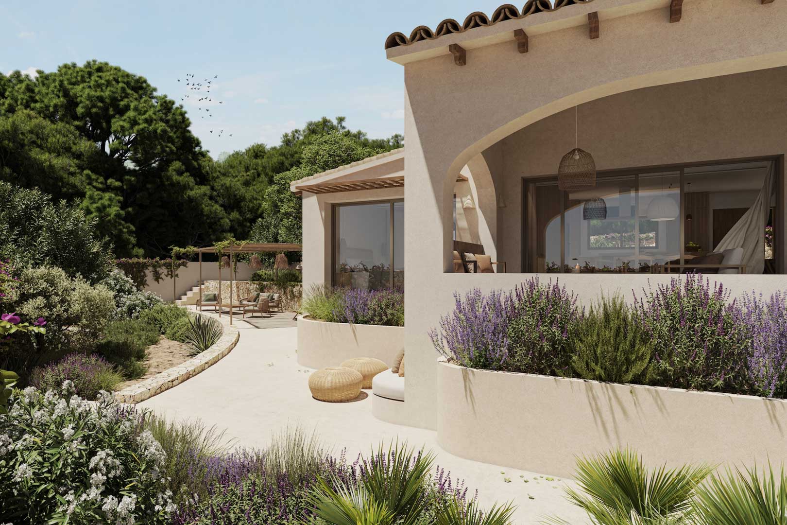 Vue extérieure de la terrasse couverte avec arches, poutres en bois et jardinières de lavande bordant un chemin vers l'espace de vie extérieur.
