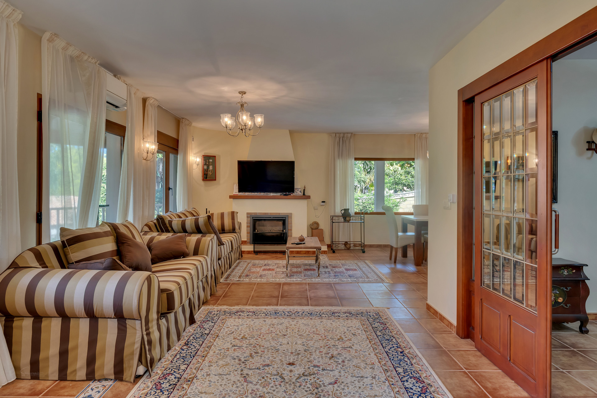 Villa à Dénia avec Piscine et Vues Imprenables