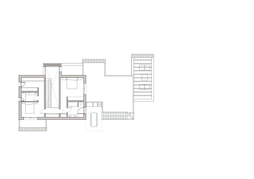 Plan technique détaillant deux chambres avec salles de bains privatives, un espace repas extérieur et de vastes terrasses avec pergola de détente.