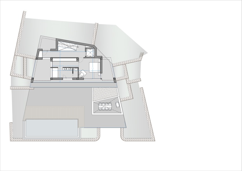 Plan architectural montrant la disposition de la villa, de la piscine et du jardin avec barbecue.
