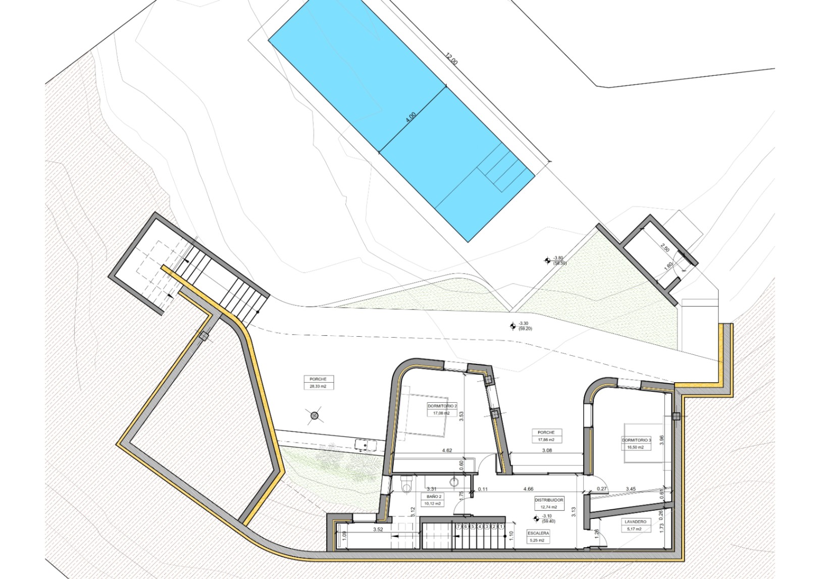 Plan architectural du niveau inférieur détaillant deux chambres, une salle de bain, une buanderie et des porches couverts face à la piscine de 12x4 mètres.