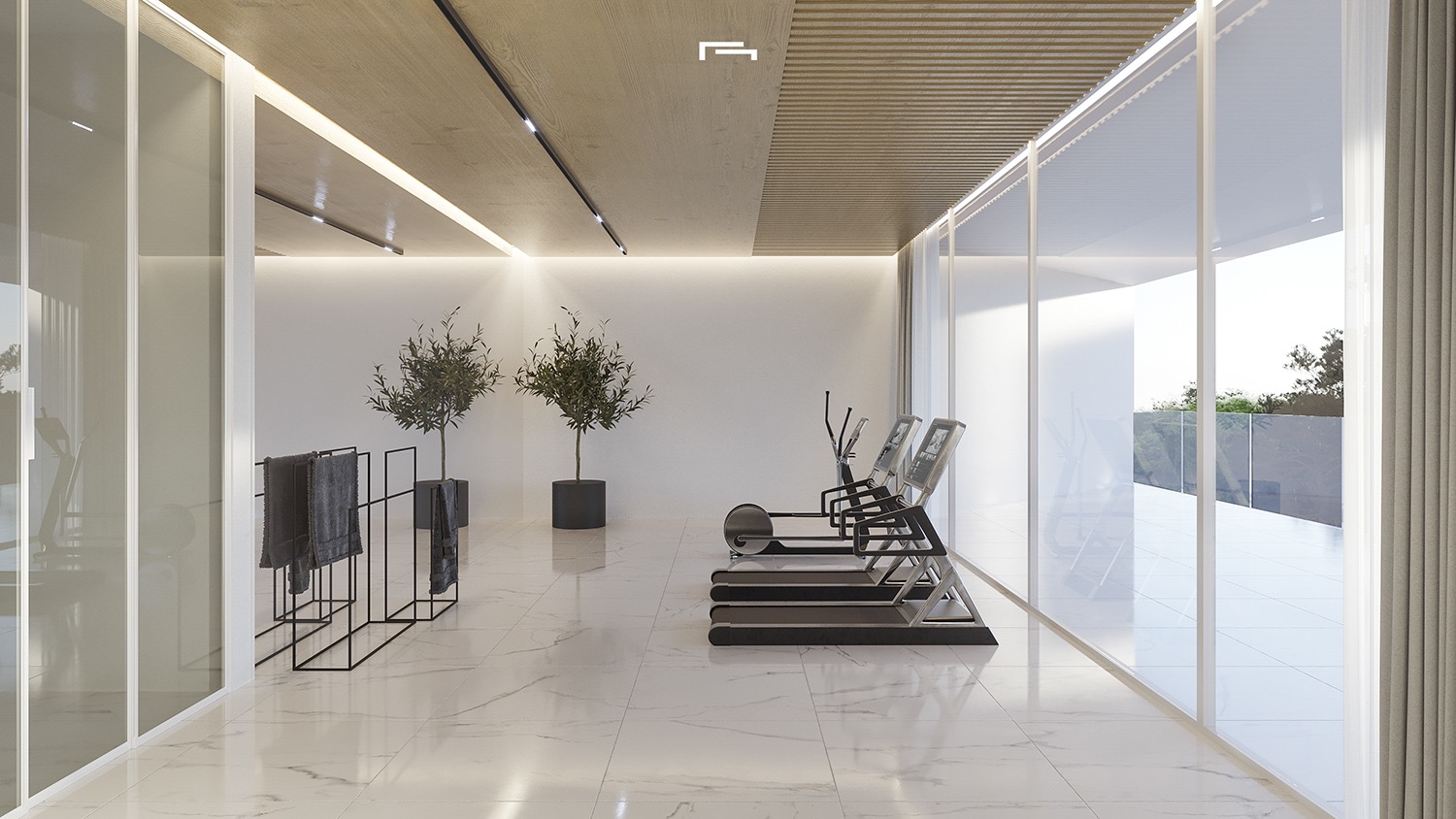 Salle de sport privée avec sol en marbre, plafond en bois à claire-voie et éclairage LED. Les grandes baies vitrées s'ouvrent sur l'extérieur.