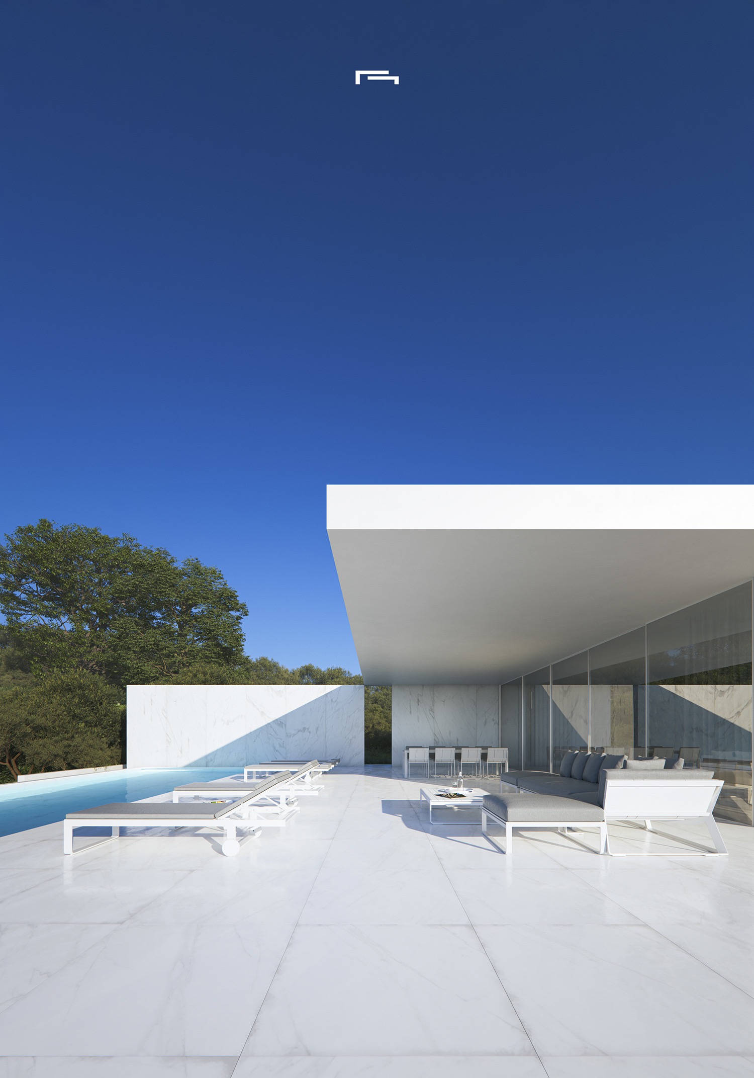 Terrasse principale avec revêtement en marbre blanc, mobilier de salon extérieur et piscine à débordement sous un large porte-à-faux architectural.