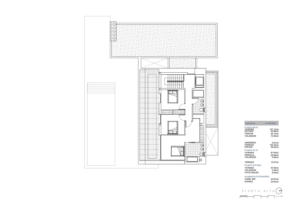 Plan technique de l'étage supérieur détaillant la disposition de trois chambres, deux salles de bains et une terrasse, avec tableau des surfaces.