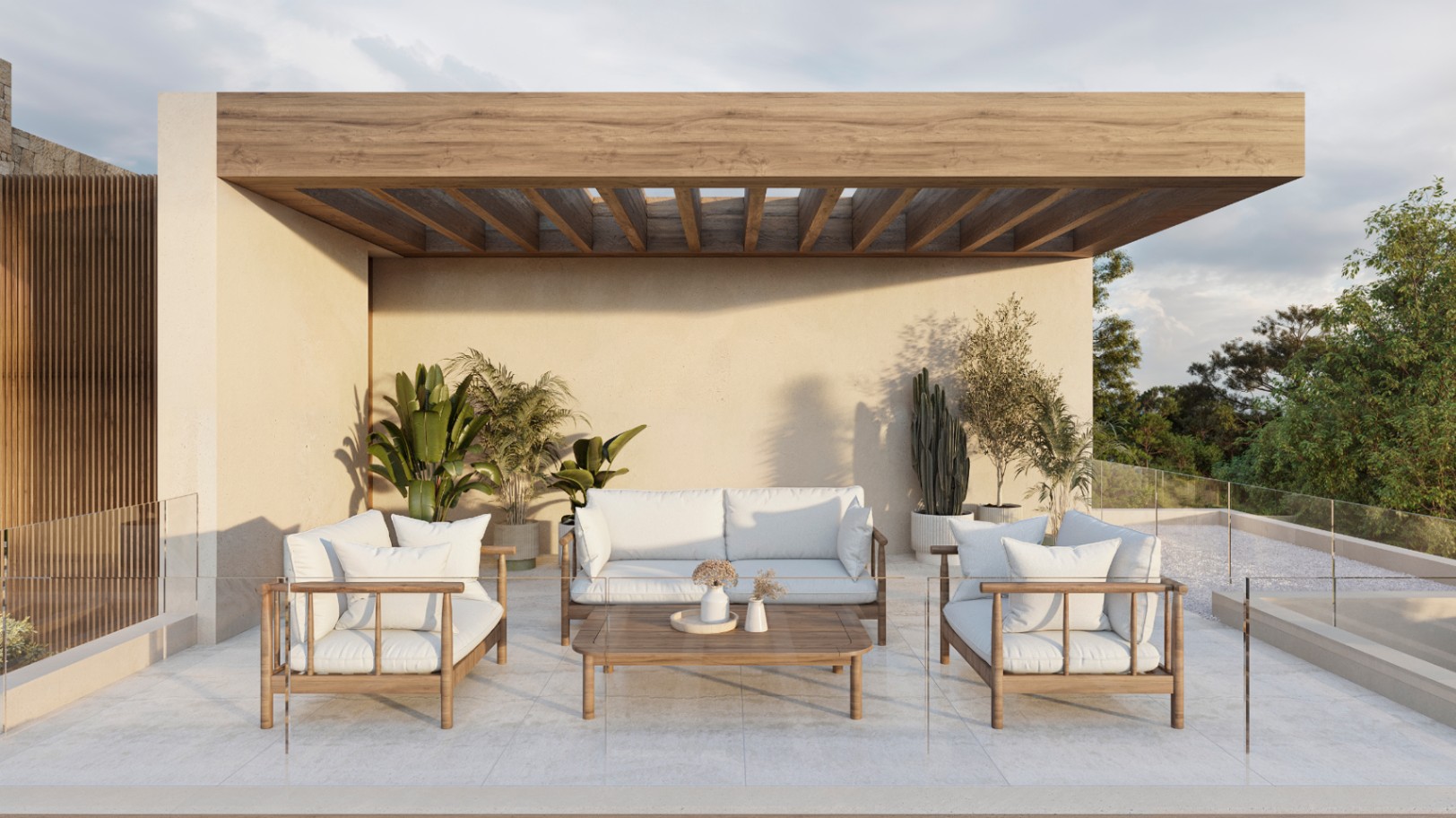 Terrasse extérieure avec pergola en bois, mobilier design aux coussins blancs et garde-corps en verre offrant une vue dégagée.