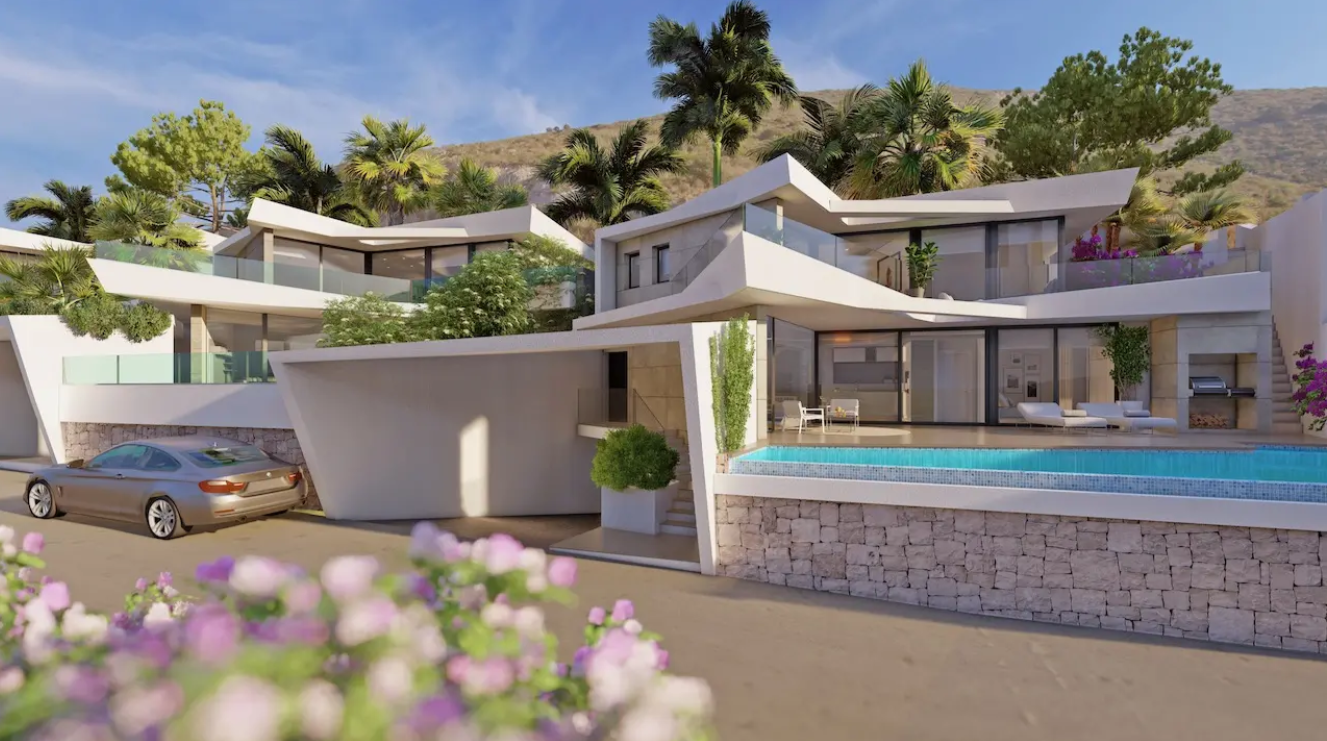 Villa moderne à plusieurs niveaux avec façade blanche angulaire, piscine à débordement sur mur en pierre et espace barbecue intégré dans un jardin méditerranéen.