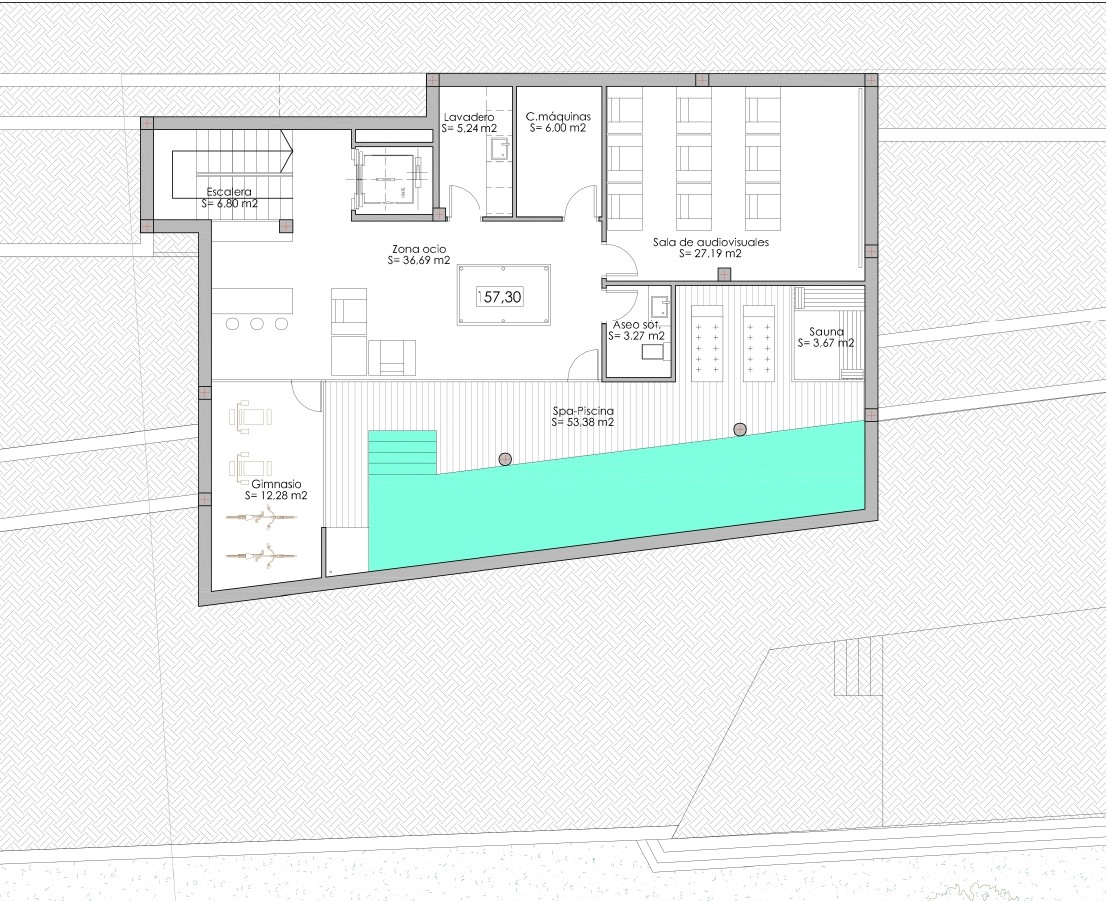 Plan détaillé du sous-sol comprenant un espace de loisirs avec billard, une salle de cinéma, une salle de sport, un sauna et une grande piscine intérieure.